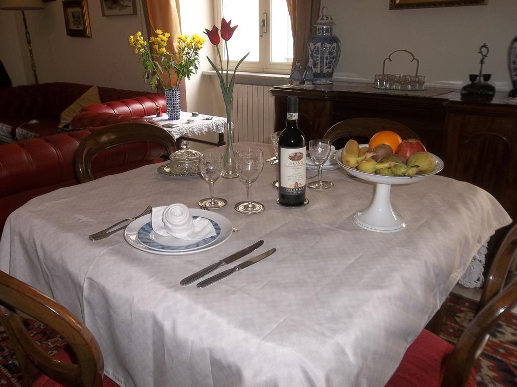 B&B Chez Caroline เนเปิลส์ ภายนอก รูปภาพ