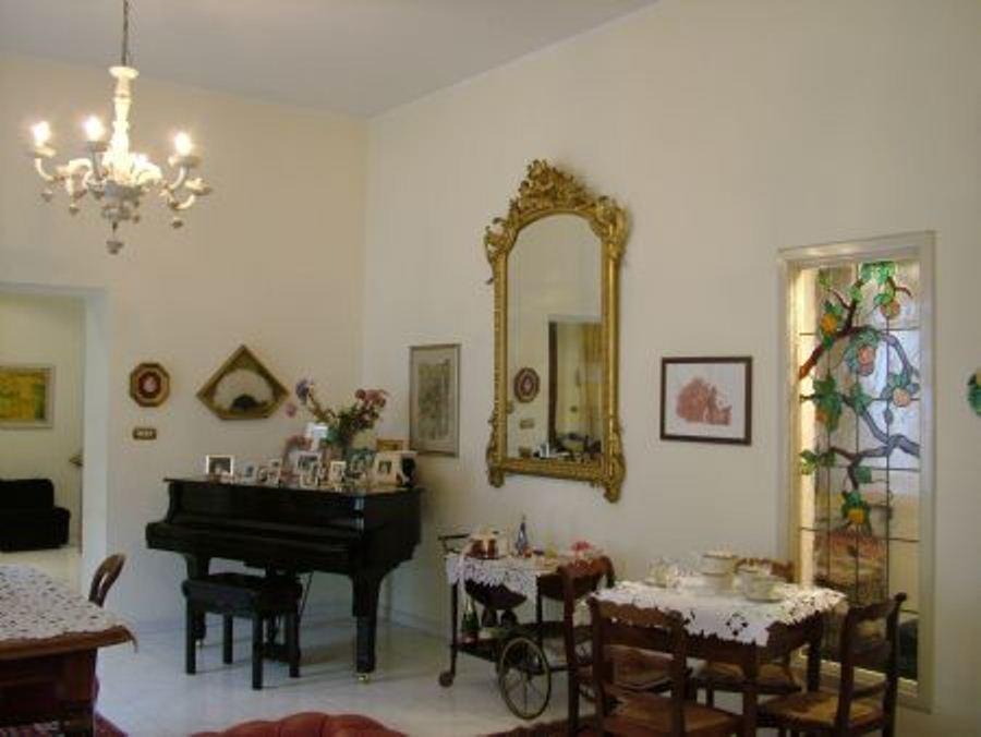 B&B Chez Caroline เนเปิลส์ ภายนอก รูปภาพ